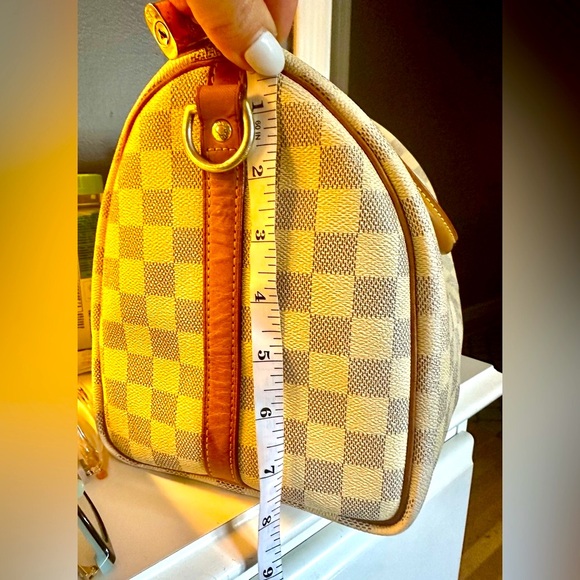 Louis Vuitton Speedy 30 bag - Picture 9 of 11